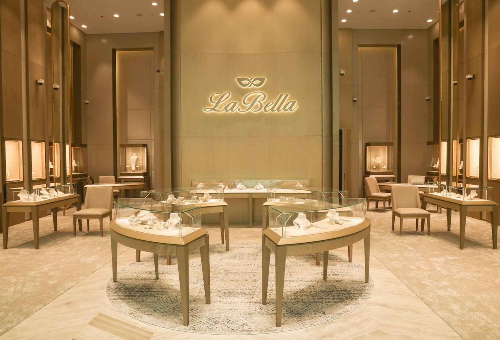 Retail Lighting Jewellery Store Elegant Classic Interior Design Display Cabinets La Bella Dubai Mall Studio N